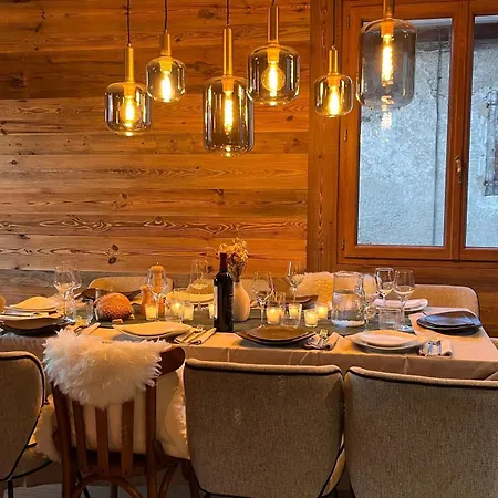 House For 10 People * Notre-Dame-du-Pré