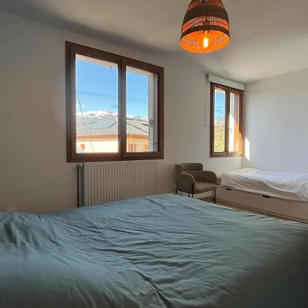 House For 10 People Holiday home Notre-Dame-du-Pre